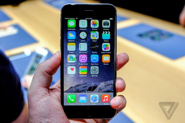 Apple продала 4 миллиона iPhone 6 и iPhone 6 Plus за 24 часа