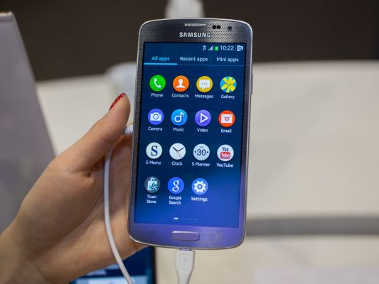 Samsung планирует выпустить первый смартфон с Tizen в ноябре