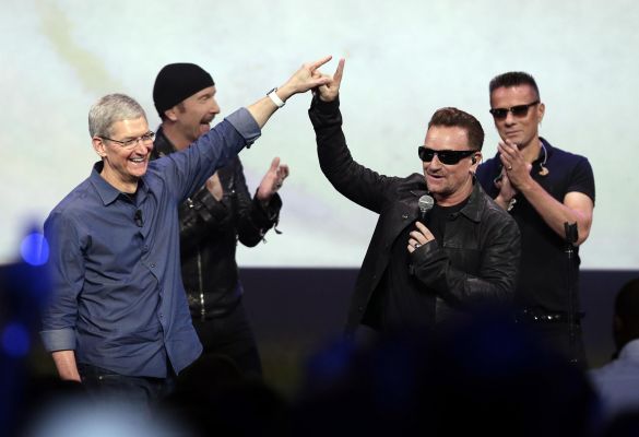 Apple разрабатывает новый музыкальный формат вместе с U2