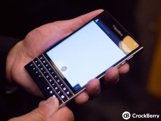BlackBerry Passport будет стоить $600