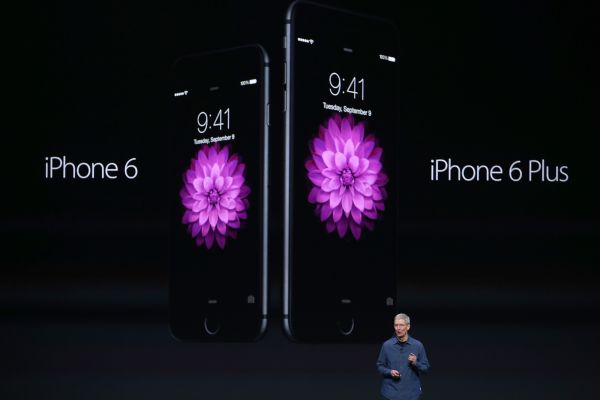Apple выпустила два новых рекламных ролика iPhone 6 и iPhone 6 Plus