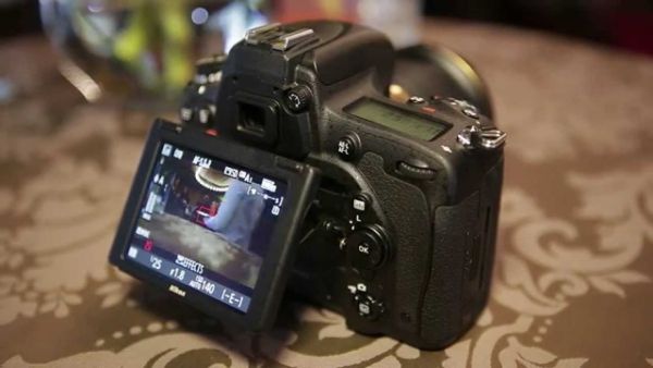 Владельцы Nikon D750 беспокоятся о безопасности своего аппарата