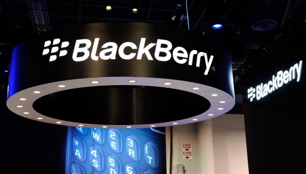 BlackBerry запатентовала носимые устройства для разблокировки смартфонов