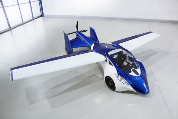 Летающий автомобиль AeroMobil