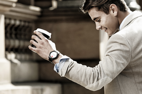 LG G Watch R доступны для покупки в Google Play