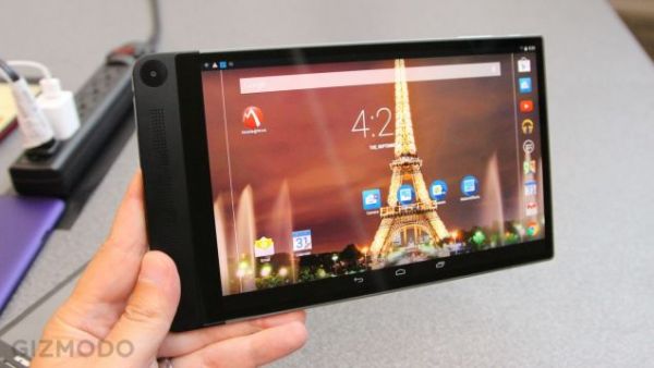 Планшет Dell Venue 8 7840 с четырьмя камерами