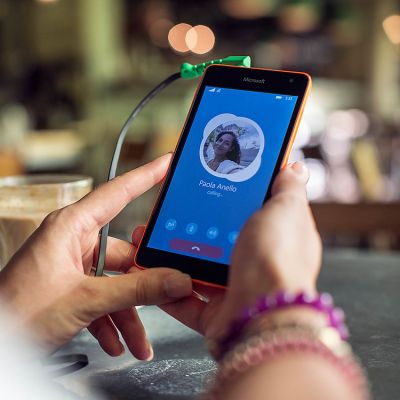 Видео: Microsoft Lumia 535