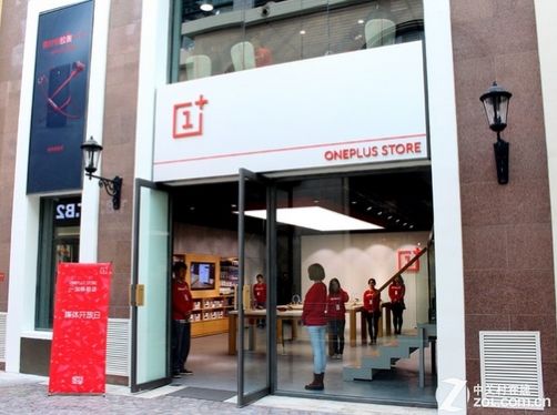OnePlus откроет свой первый оффлайн-магазин в Пекине
