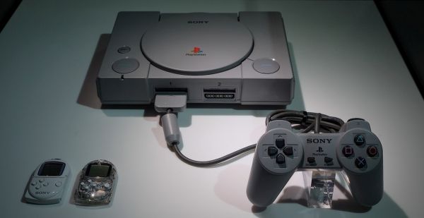 PlayStation двадцать лет