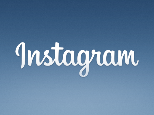 Месячная аудитория Instagram* достигла 300 миллионов человек