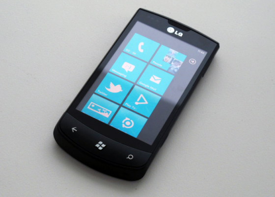 LG тестирует бюджетный смартфон с Windows Phone на борту