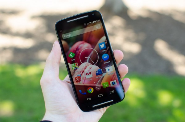 Motorola Moto G начал получать обновление до Android Lollipop на территории Индии