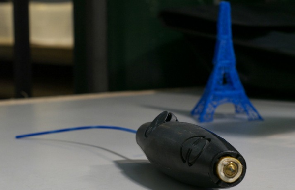 3D-ручка, пишущая ароматическими и светящимися чернилами