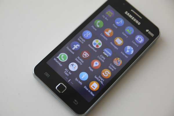 Samsung продала 100 тысяч единиц Tizen-смартфона Z1 за месяц