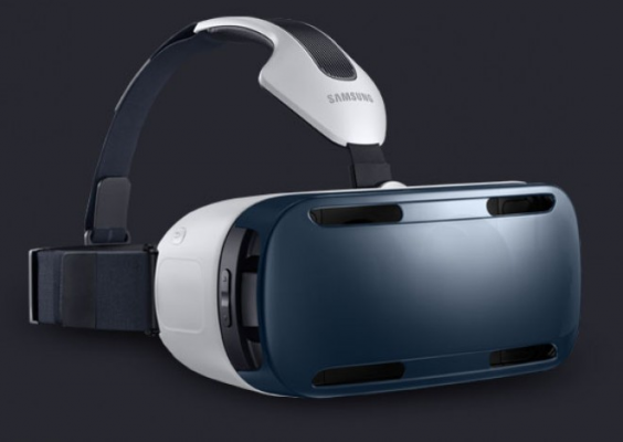 Samsung предлагает поплавать в океане с акулами при помощи Gear VR