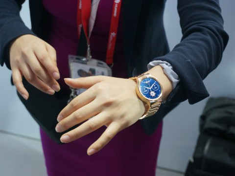 Живые фотографии умных часов Huawei Watch