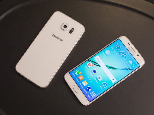 Samsung рассчитывает на рекордный объем продаж GALAXY S6
