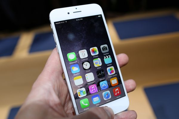 iPhone 6 и Galaxy S6 искупались в кипящей воде