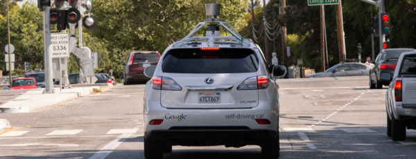 Google винит во всех авариях, которые связаны с беспилотными автомобилями, водителей