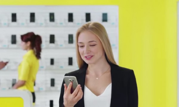 Новая реклама Galaxy S6 Edge от «Евросети» бьет по Apple