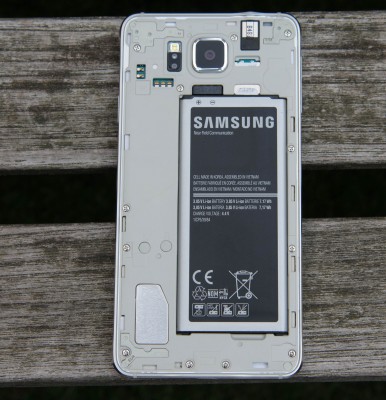 Батареи и камеры в устройствах Samsung станут мощнее и тоньше