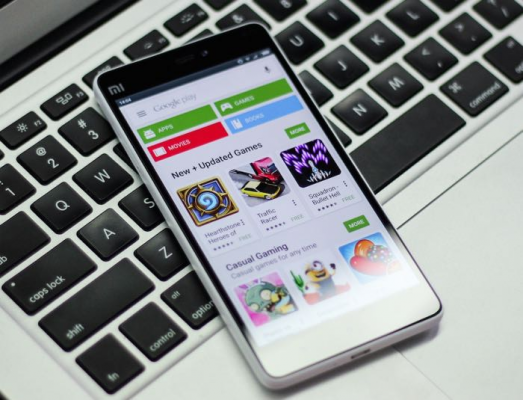 Xiaomi Mi4i доступен для покупки по всему миру через онлайн-ритейлера Uniqbe