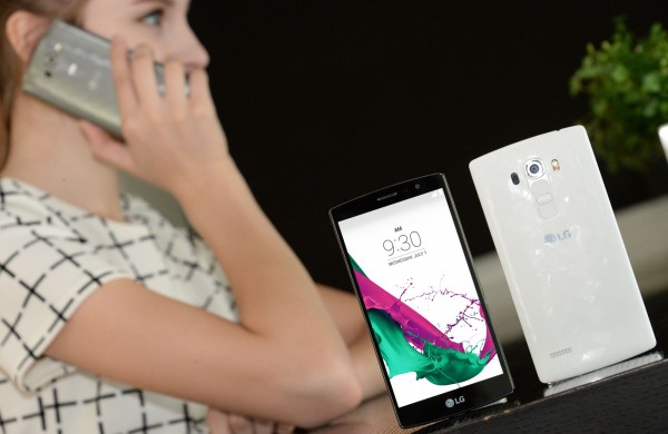 LG представила смартфон G4 Beat (G4s)