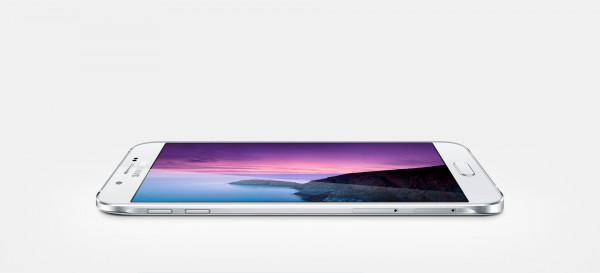 Новый Galaxy A8: самый совершенный дизайн от Samsung