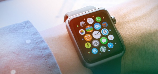 Слухи: официальные продажи Apple Watch в России стартуют 31 июля