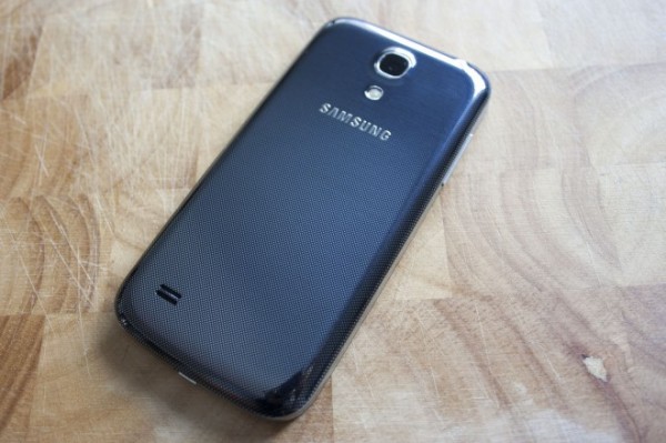 Samsung представила обновлённую версию Galaxy S4 Mini