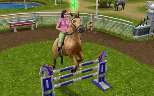 Sims FreePlay 5.88.2. Скриншот 3