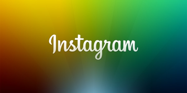 Instagram* обновляется до фотомессенджера