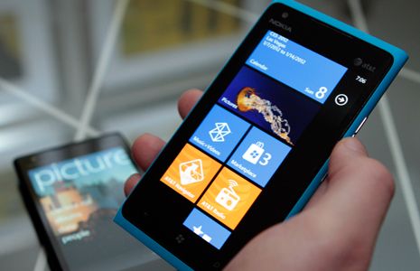 Производство одной копии Nokia Lumia 900 стоит $217