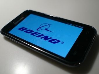 Авиаконструкторы Boeing выпустят собственный смартфон