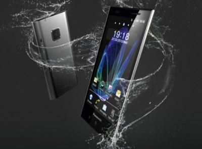 Легкий водонепроницаемый смартфон Eluga от Panasonic