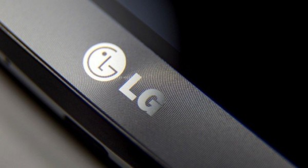 Смартфон LG G5 получит дополнительный дисплей и возможность съёмки VR-видео