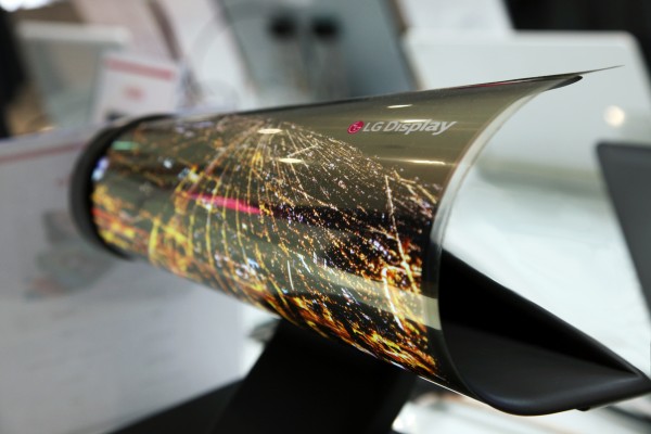 LG покажет сворачивающийся OLED-дисплей на CES 2016