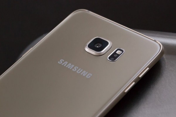 Флагман Galaxy S7 не получит сильно выпирающую камеру, как у Galaxy S6