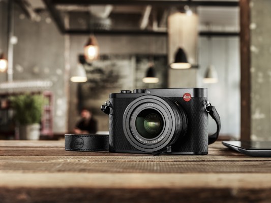 Немецкая Leica будет делать камеры для смартфонов Huawei
