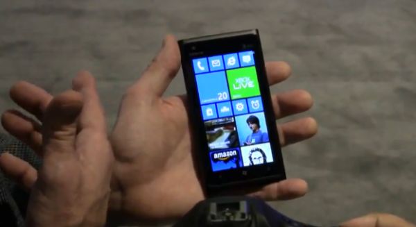 Новый стартовый экран Windows Phone 7.8 на Lumia 900
