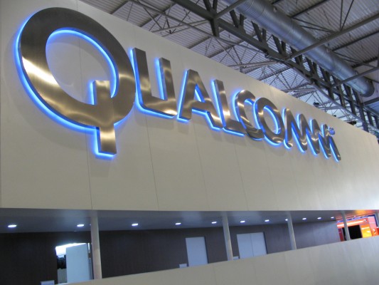 Qualcomm представила новый чип для носимой электроники