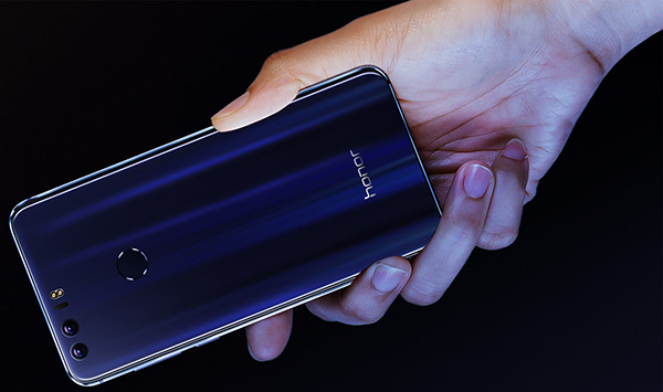 Huawei представила Honor 8