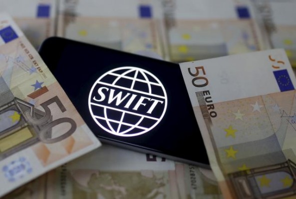 Российские банки подвержены хакерским атакам через SWIFT