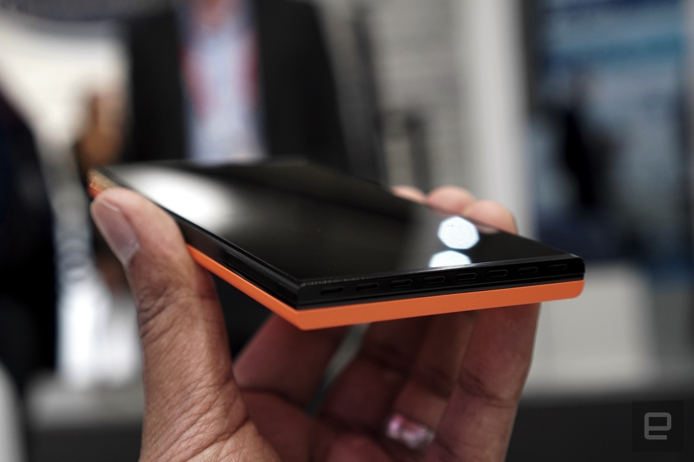 оригинальная версия смартфона