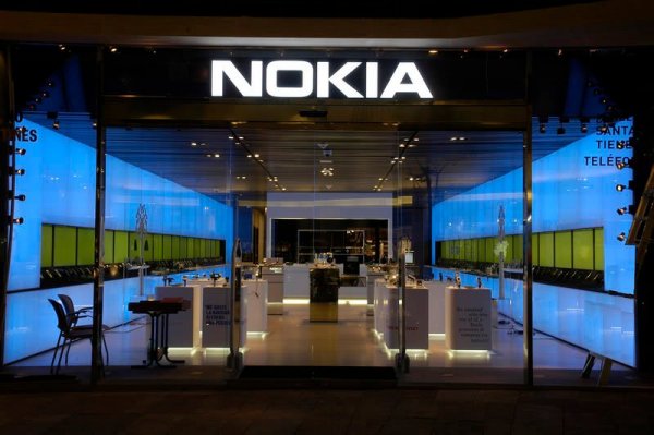 Официально: Nokia выпустит новые смартфоны в 2017 году