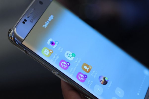 Samsung может отказаться от своих аккумуляторов