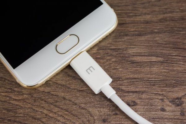 Технология Meizu полностью заряжает смартфон за 20 минут