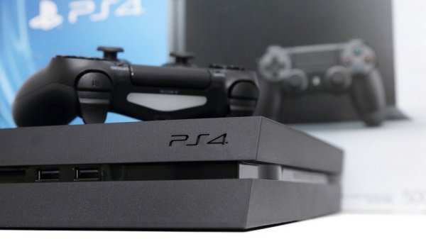 Почему тараканы любят PS4?