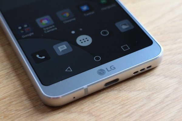 Слух: LG G6 получит компактную версию