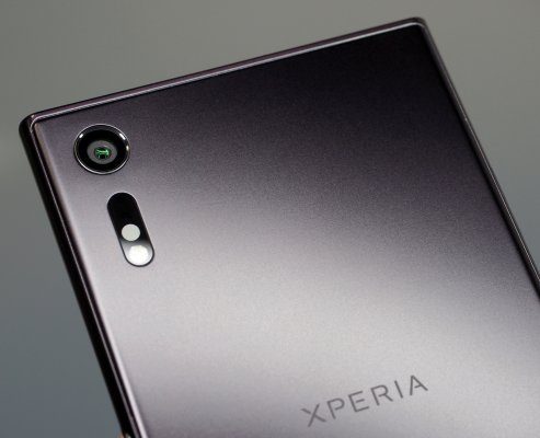 Sony Xperia X Ultra c экраном 21:9 появился на рендерах